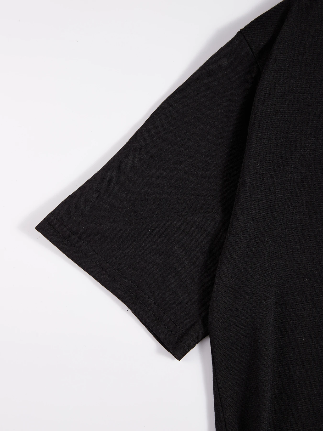 O-Neck Loose Basic Tee - Image 3