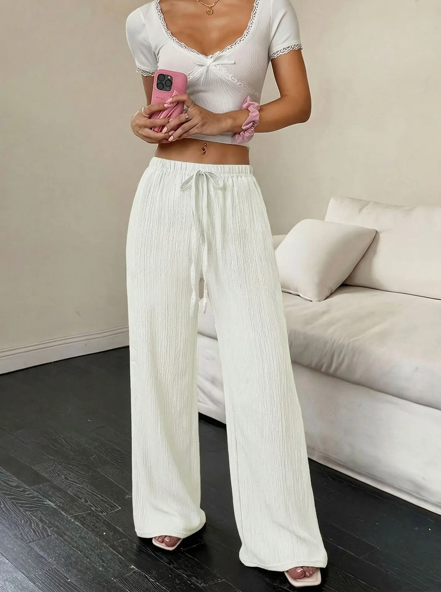 Solid Wide-Leg Trousers - Image 4