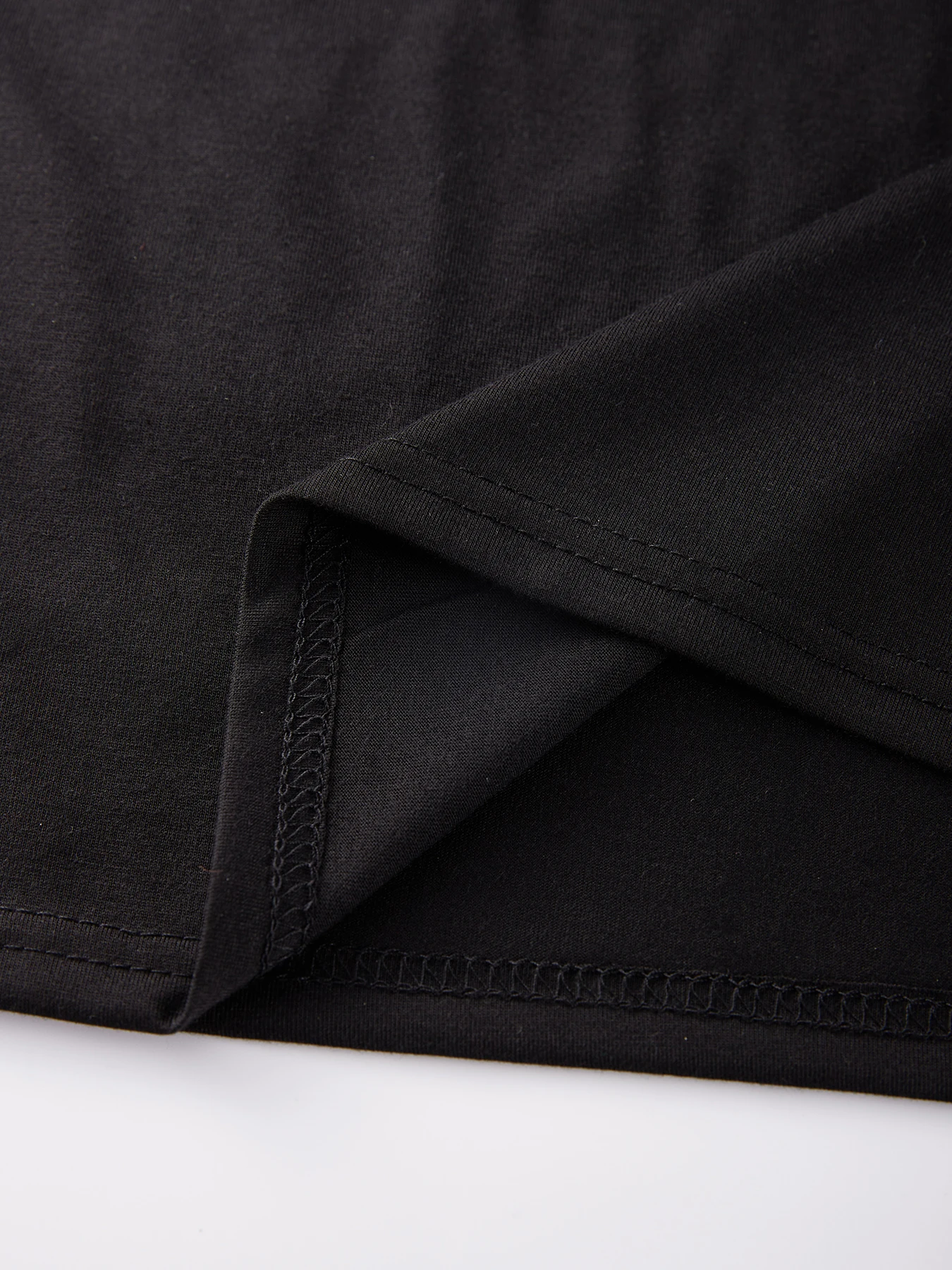 O-Neck Loose Basic Tee - Image 4